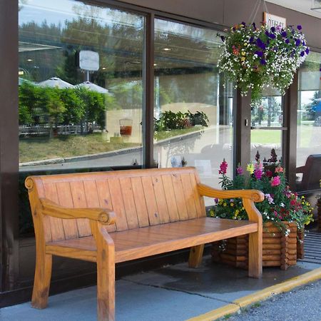 Tonquin Inn Jasper Zewnętrze zdjęcie