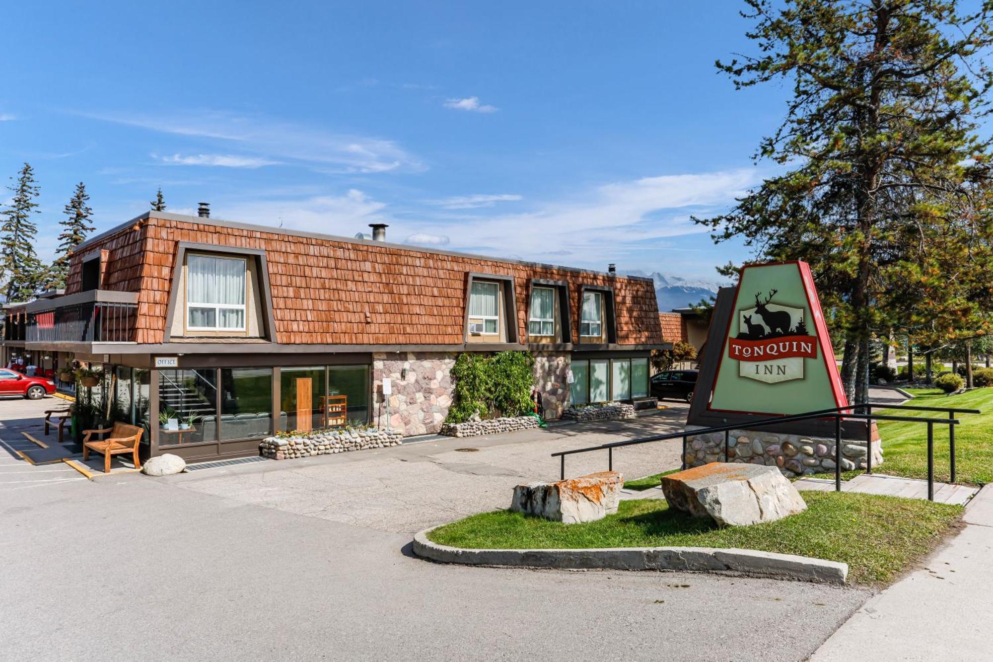Tonquin Inn Jasper Zewnętrze zdjęcie