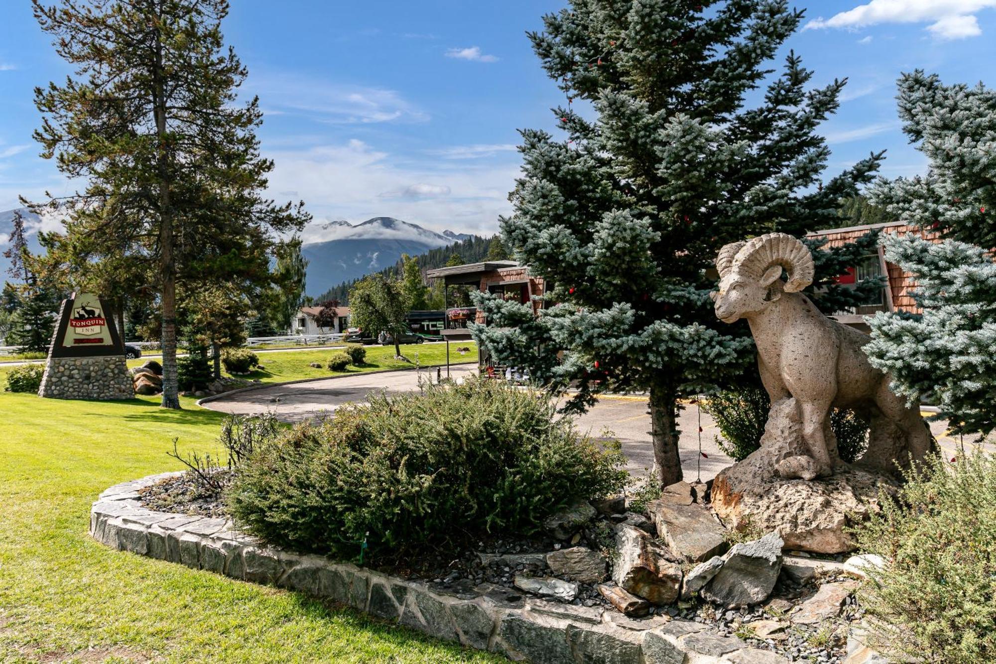 Tonquin Inn Jasper Zewnętrze zdjęcie